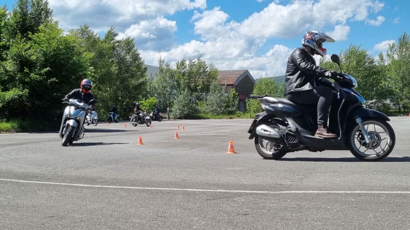 Übungsplatz - 125er-Training - Kurvenlinie 125er-Training - Kurvenlinie